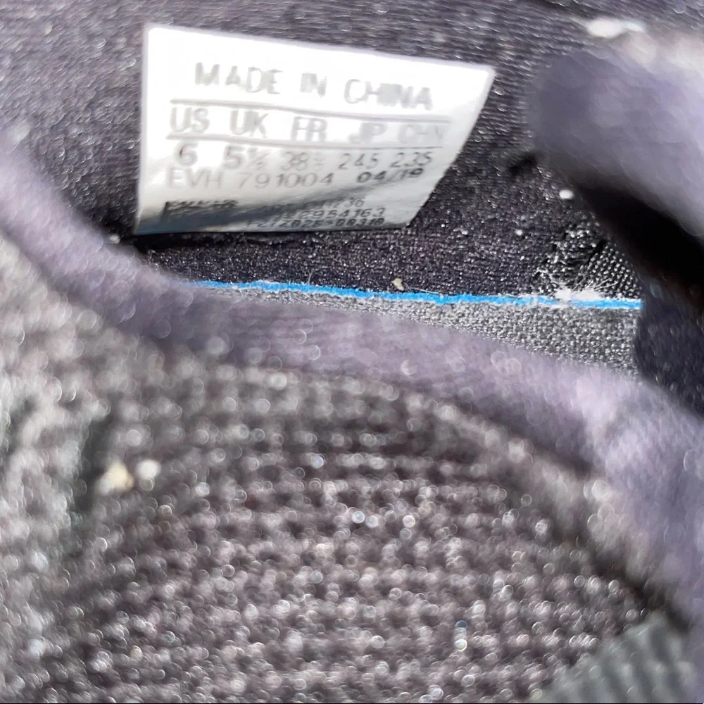 Adidas Sneakers size 6 - Picture 7 of 7